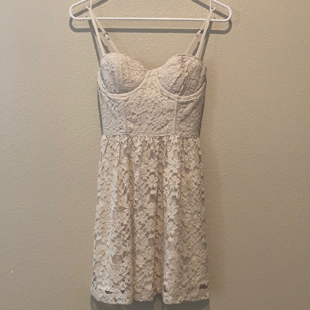 A & F Drew Lace Cream Mini Sweetheart Dress